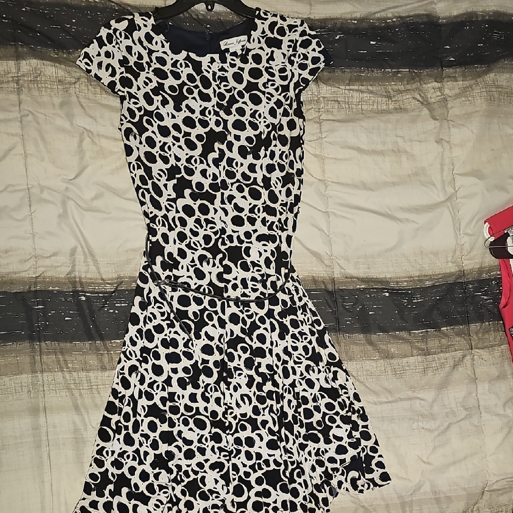 Chic Black and White Patterned Midi Dress